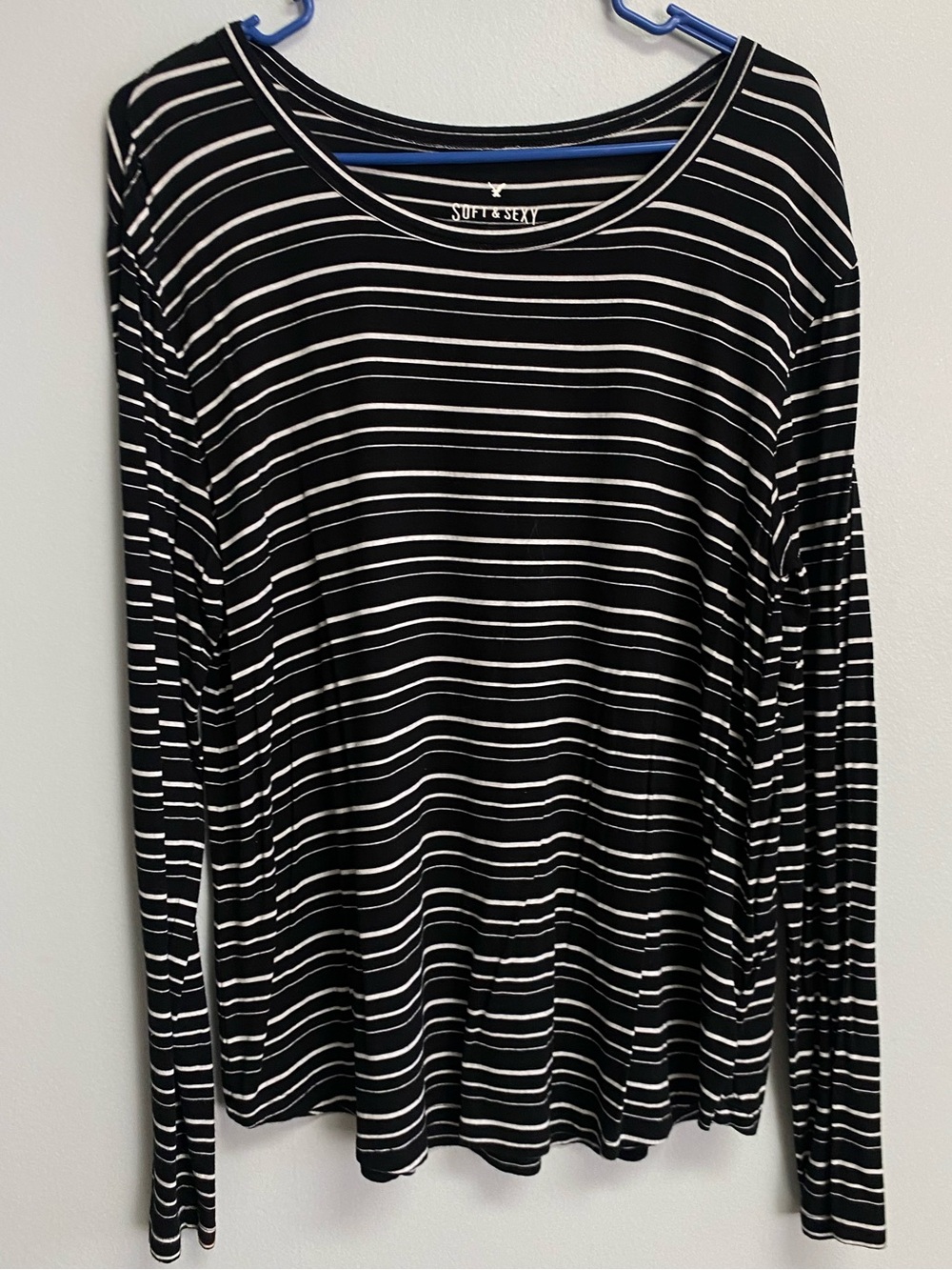 AMERICAN EAGLE TOP - LARGE